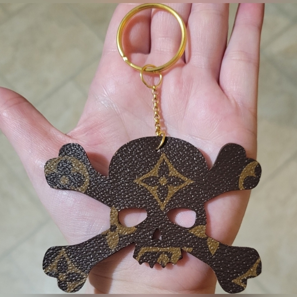Luxury Bag Charm W/COA Skull & Crossbones